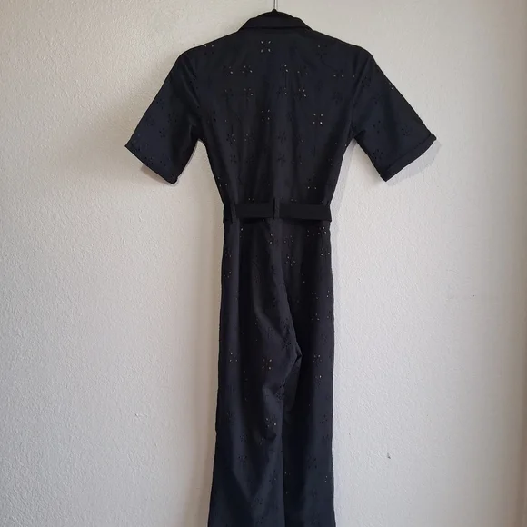 ๐ For Love And Lemons Black Eyelet Lace Cropped Jumpsuit Sz.XS - Picture 7 of 14